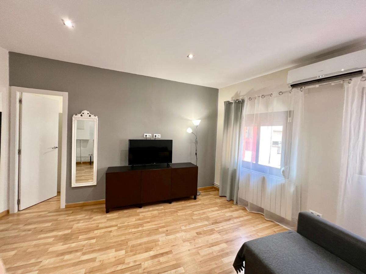 Comfortable Renovated Flat, Wifi! Бадалона Екстериор снимка