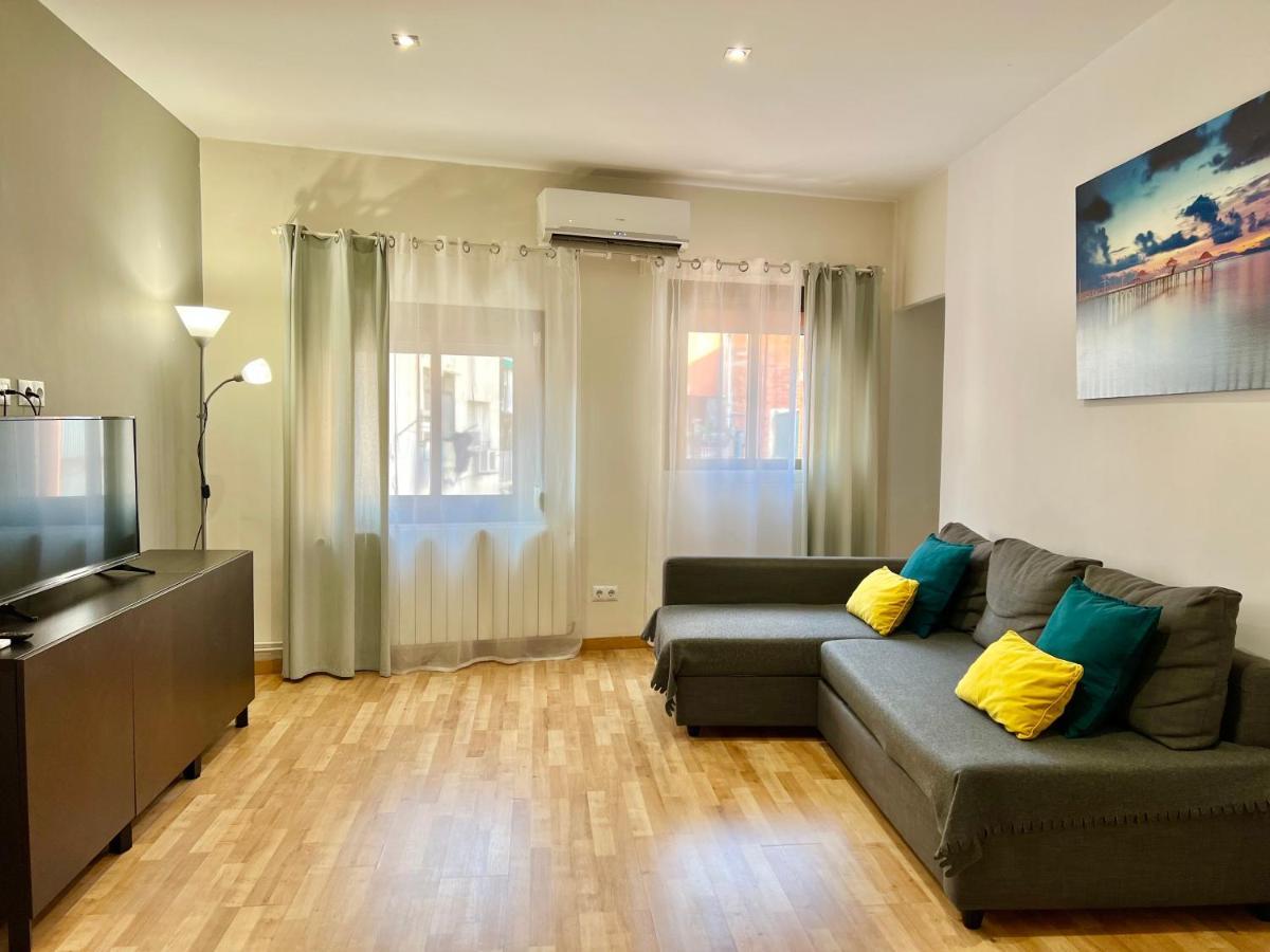 Comfortable Renovated Flat, Wifi! Бадалона Екстериор снимка